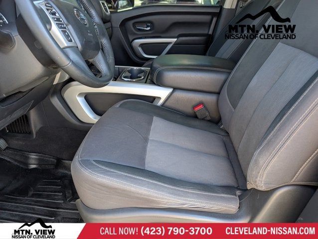 2020 Nissan Titan SV