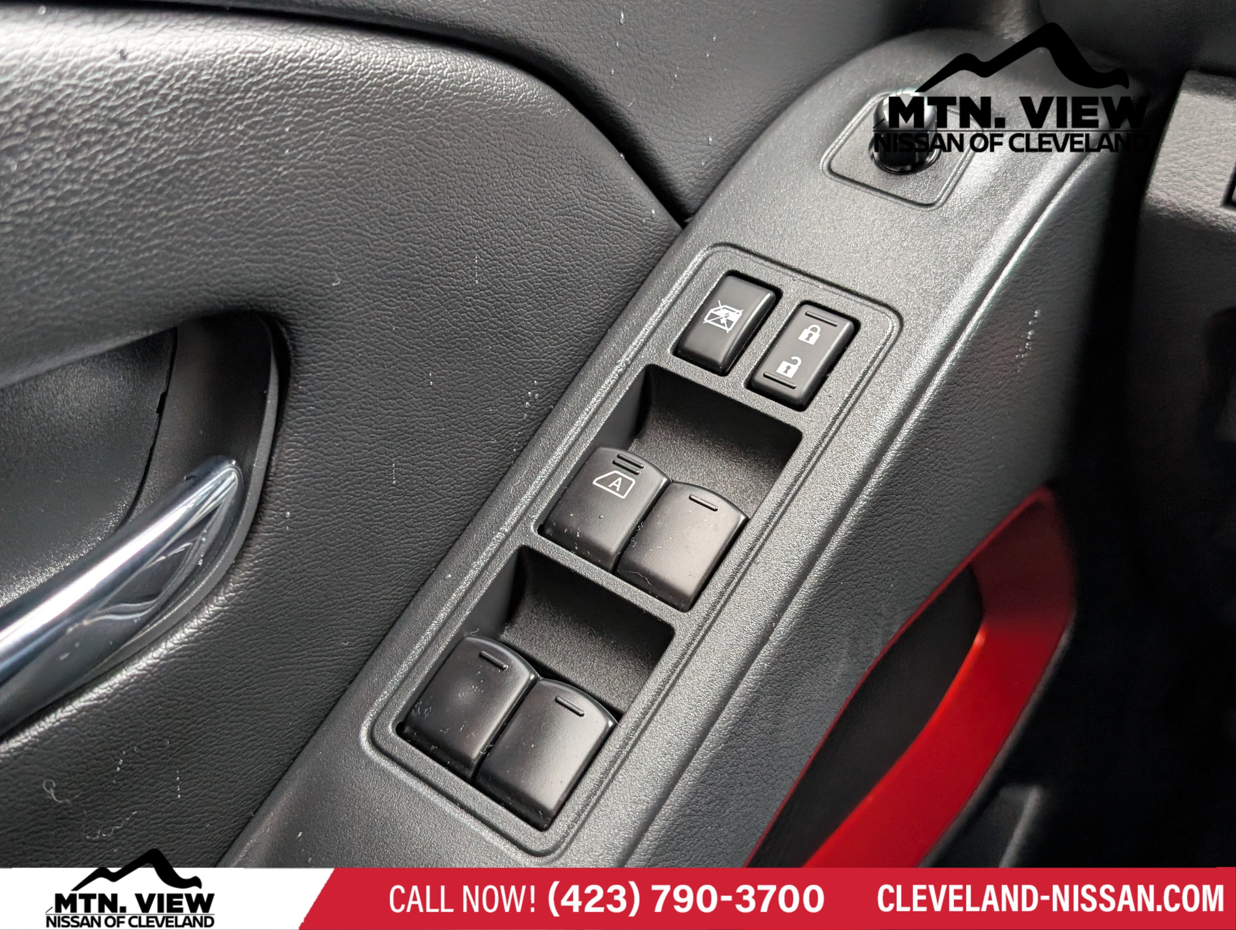 2025 Nissan Frontier PRO-X