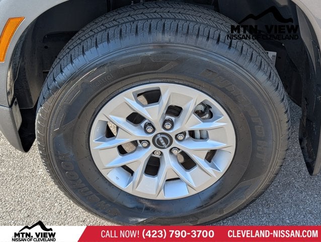 2024 Nissan Frontier SV