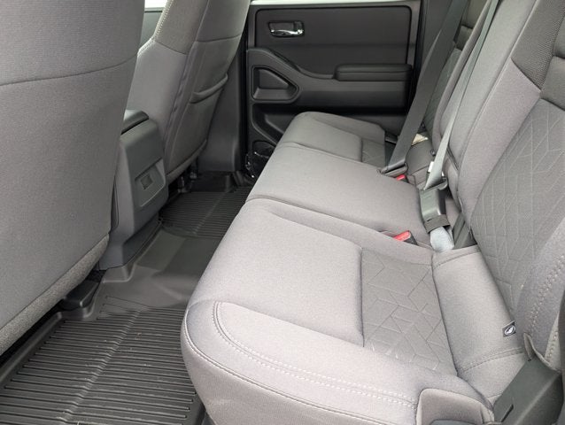 2027 Nissan Frontier SV