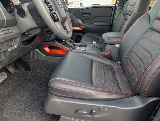 2026 Nissan Frontier PRO-4X w/R Package