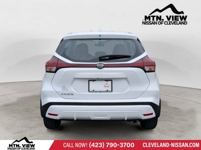 2023 Nissan Kicks S