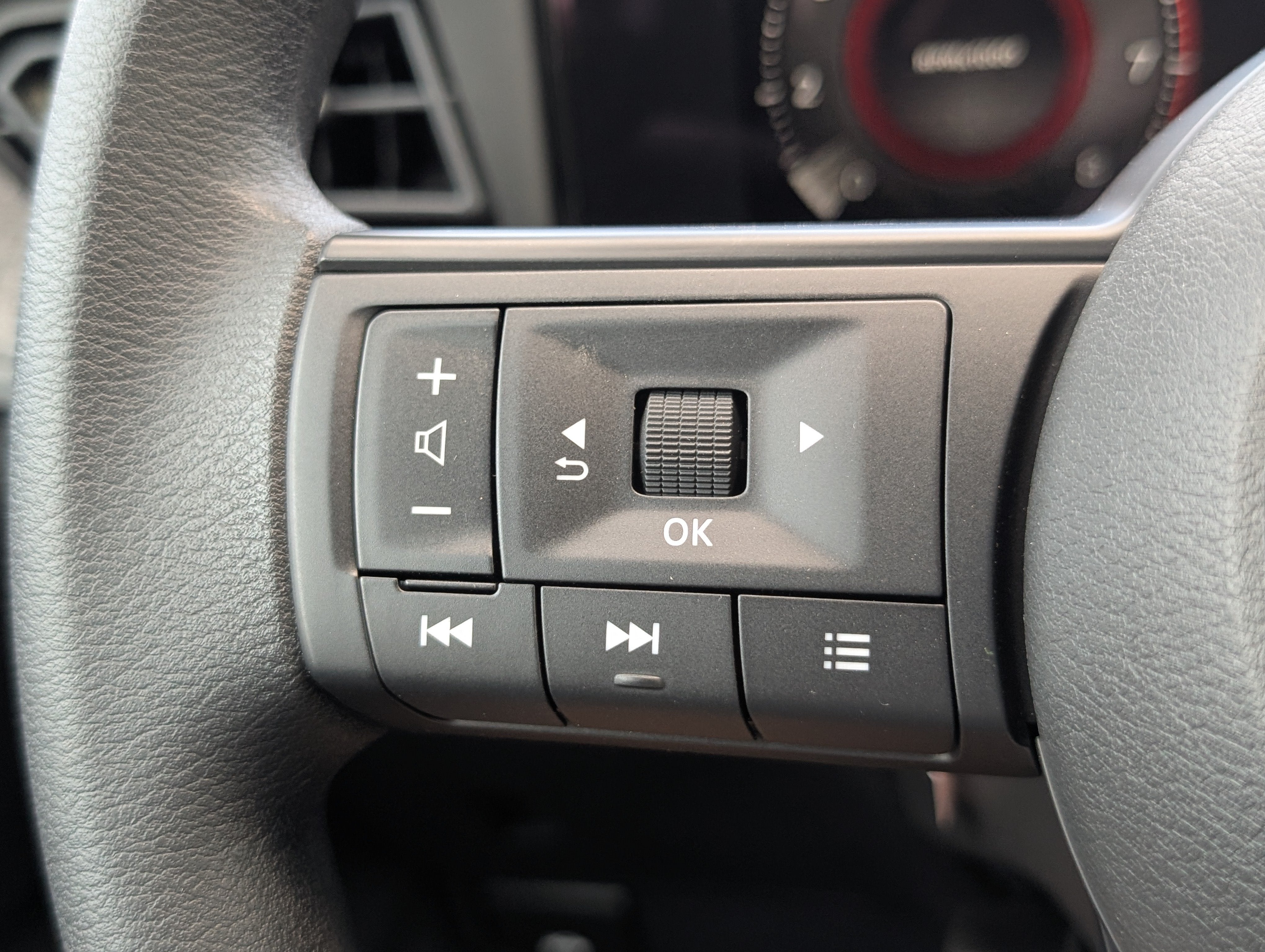 2027 Nissan Kicks S
