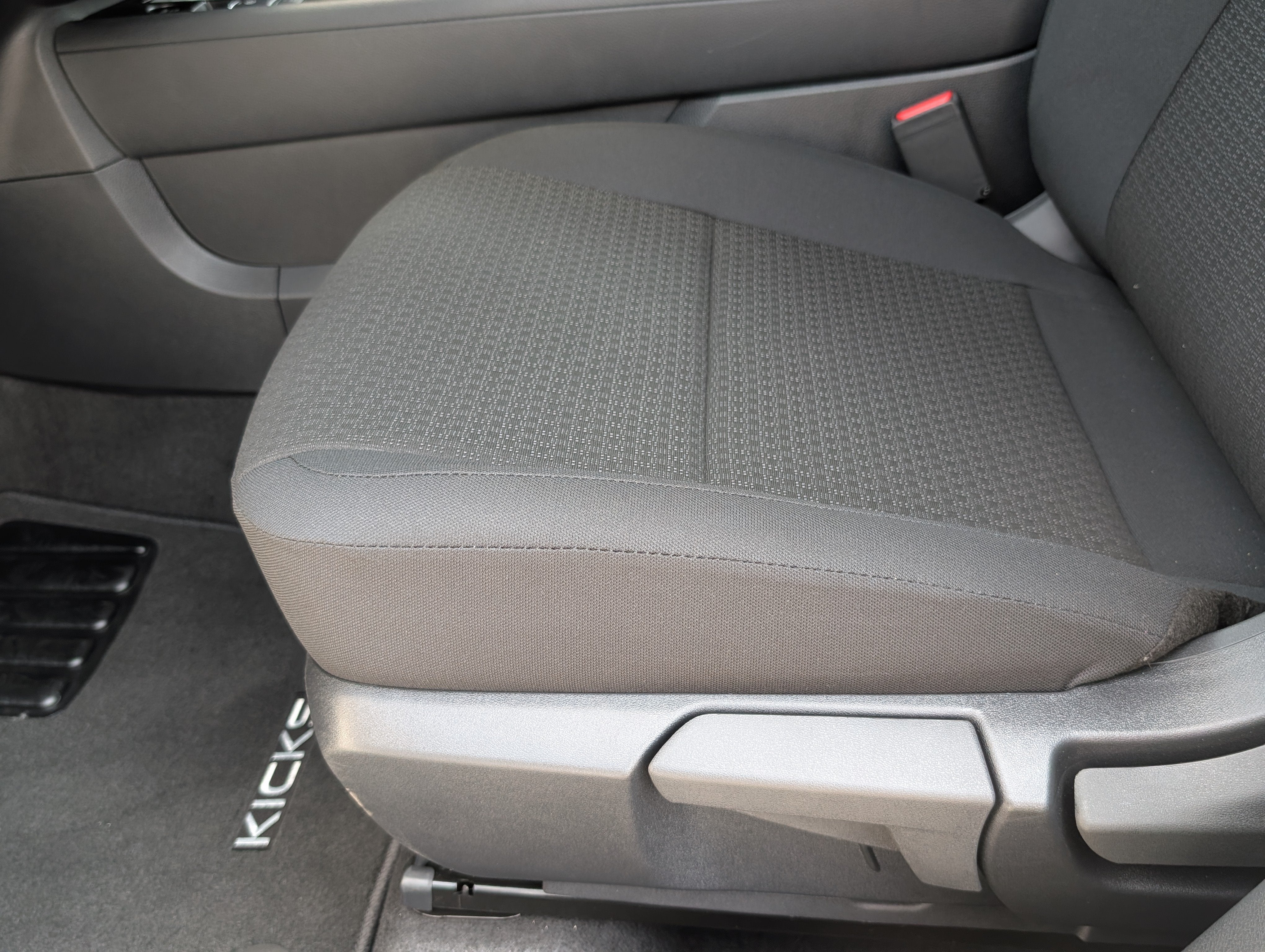 2027 Nissan Kicks S