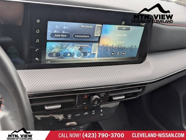 2025 Nissan Kicks SR