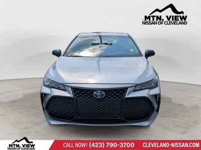2019 Toyota Avalon Hybrid XSE