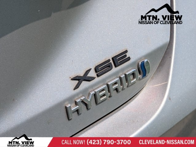 2019 Toyota Avalon Hybrid XSE