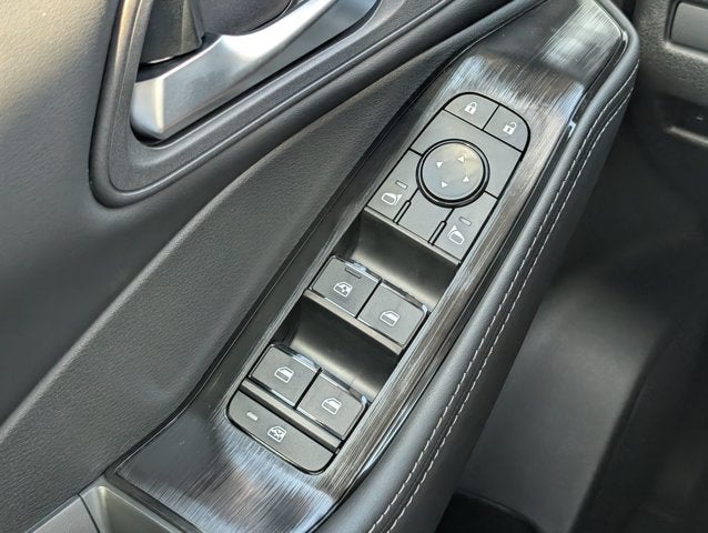 2027 Nissan Rogue SV