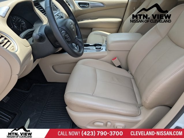 2019 Nissan Pathfinder SL