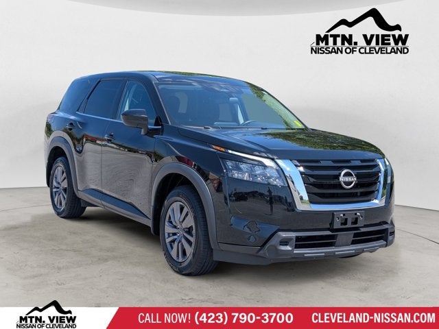 2023 Nissan Pathfinder S