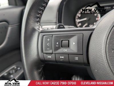 2024 Nissan Pathfinder SV