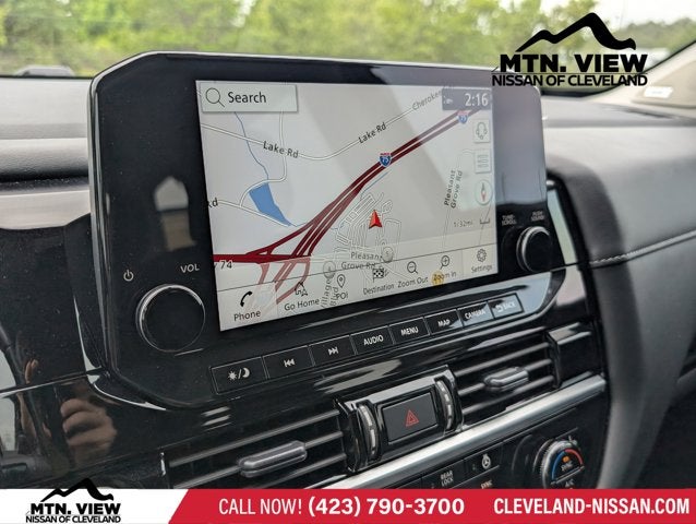 2024 Nissan Pathfinder SL