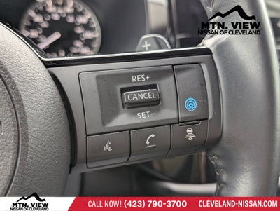 2024 Nissan Pathfinder SL