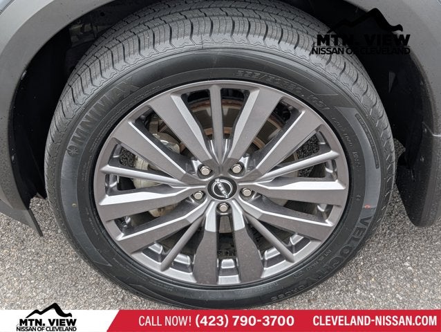 2024 Nissan Pathfinder SL