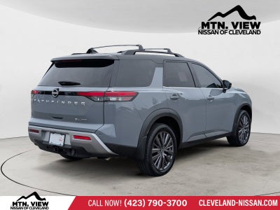 2024 Nissan Pathfinder SL