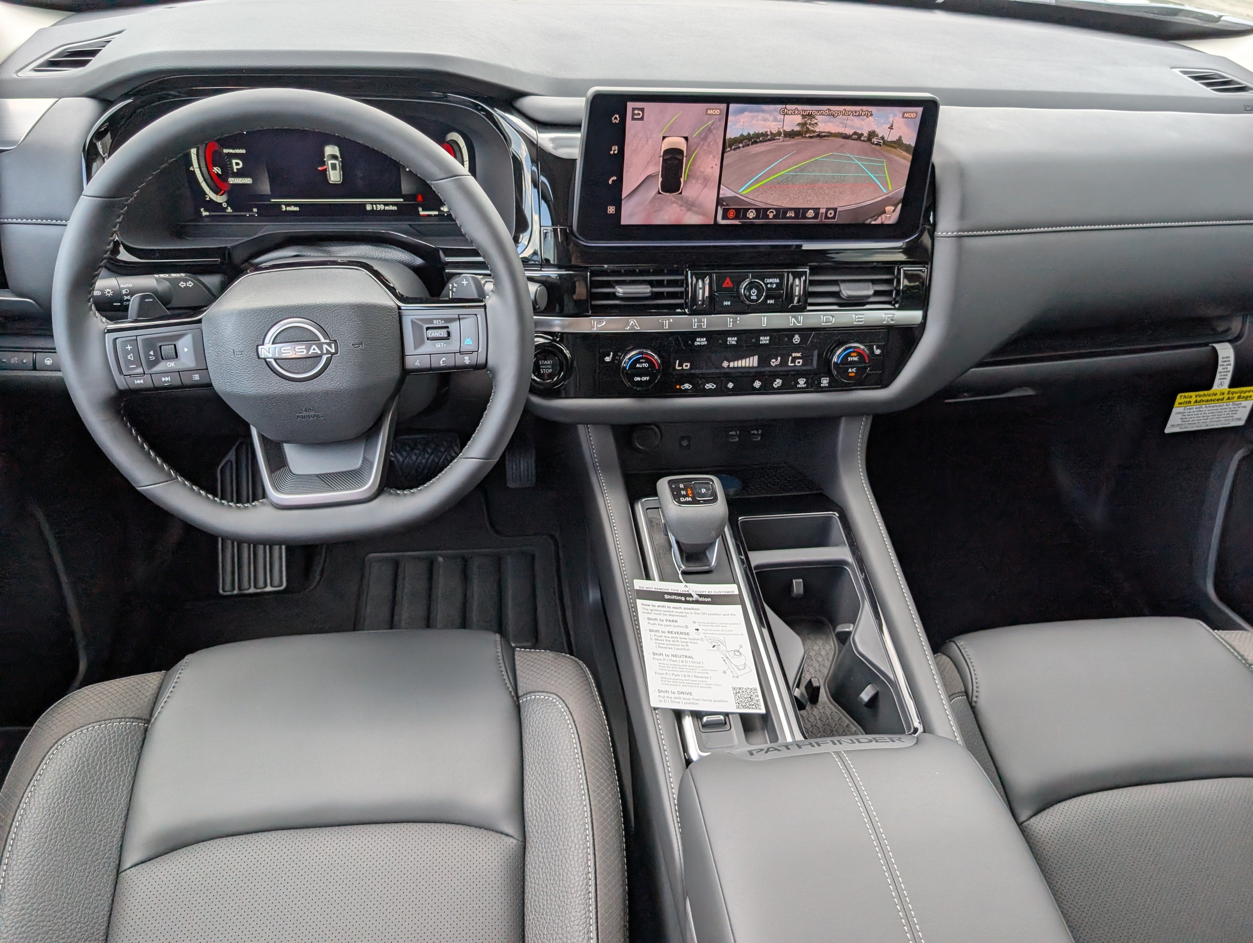 2026 Nissan Pathfinder SL