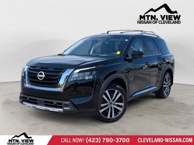 2025 Nissan Pathfinder Platinum
