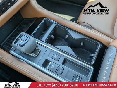 2025 Nissan Pathfinder Platinum
