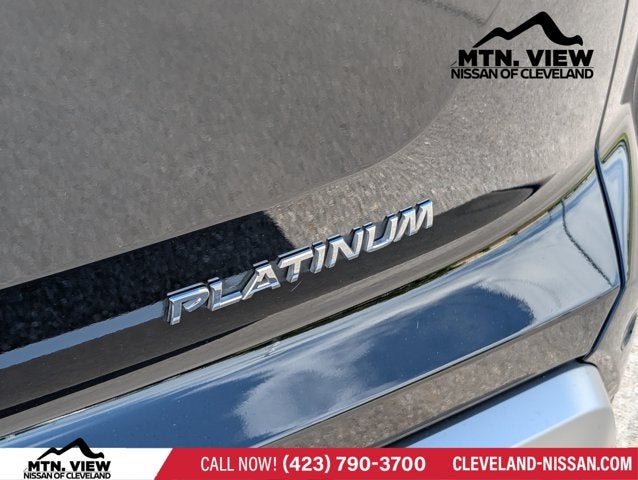 2025 Nissan Pathfinder Platinum