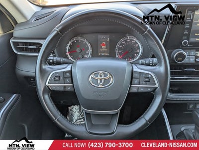 2022 Toyota Highlander LE