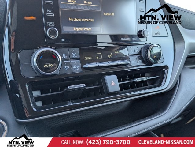 2022 Toyota Highlander LE