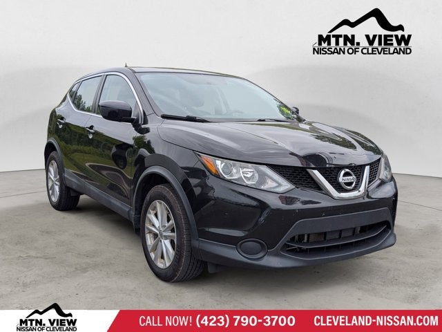 2017 Nissan Rogue Sport S