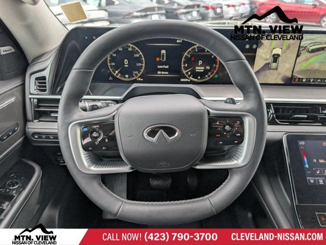 2025 INFINITI QX80 LUXE