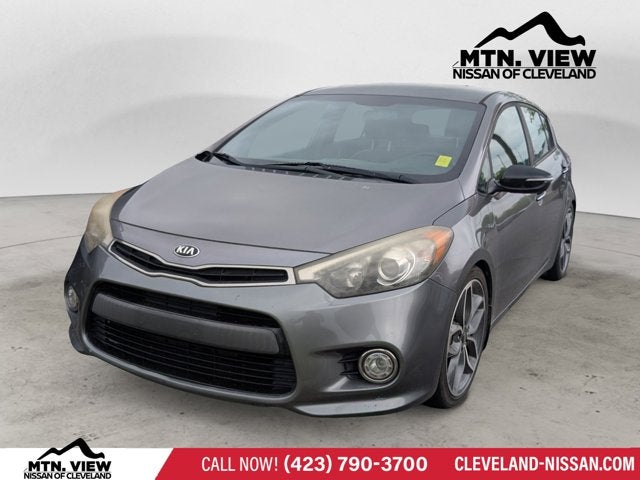 2016 Kia Forte 5-Door SX