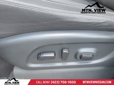2023 Nissan Titan SV