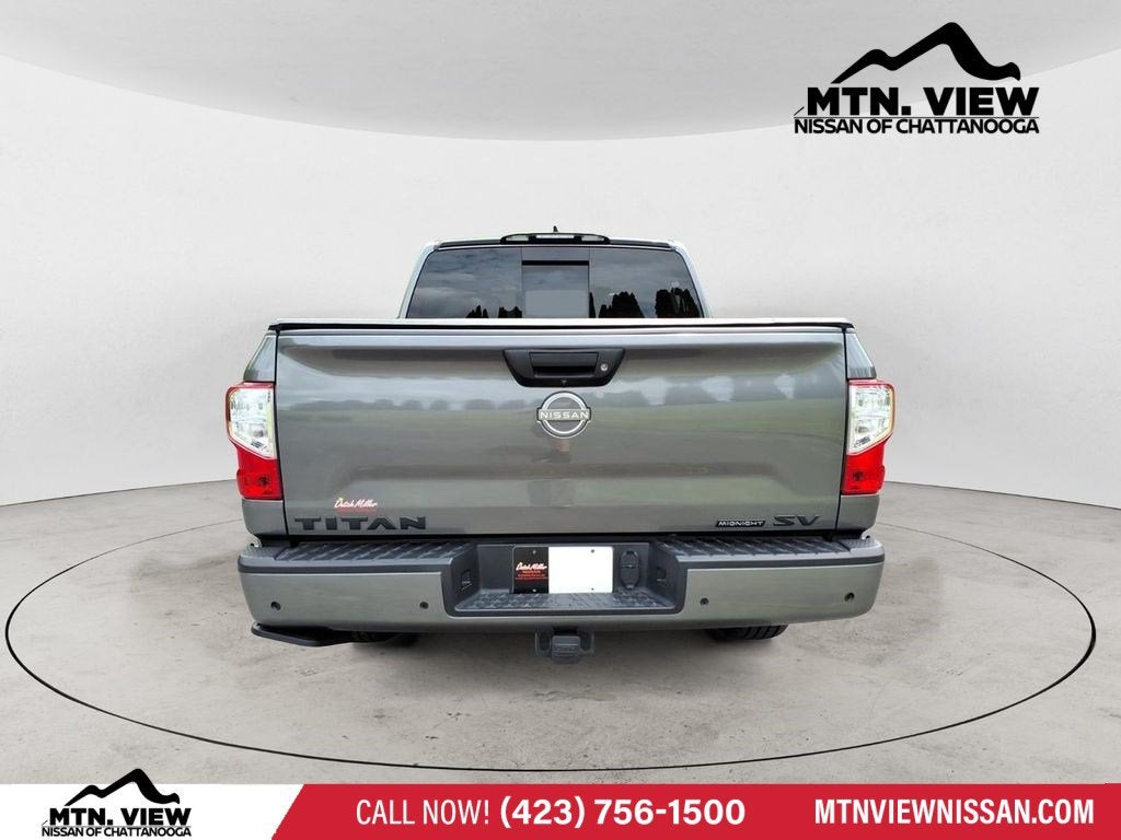 2024 Nissan Titan SV