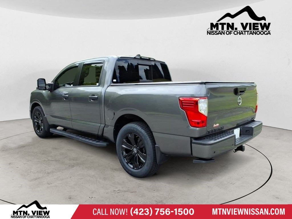 2024 Nissan Titan SV