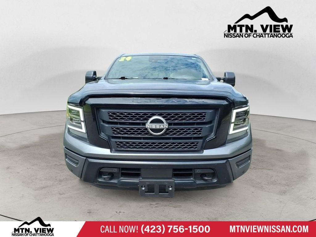 2024 Nissan Titan SV