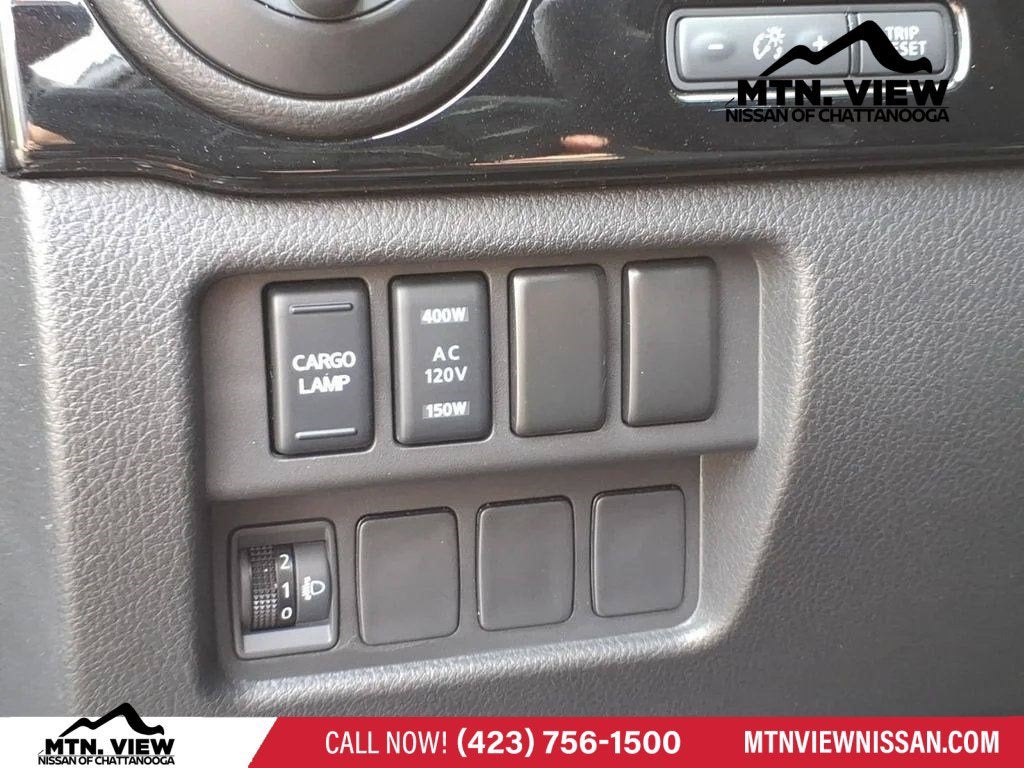 2024 Nissan Titan SV