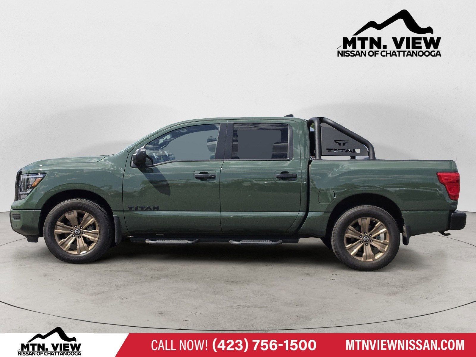 2024 Nissan Titan SV