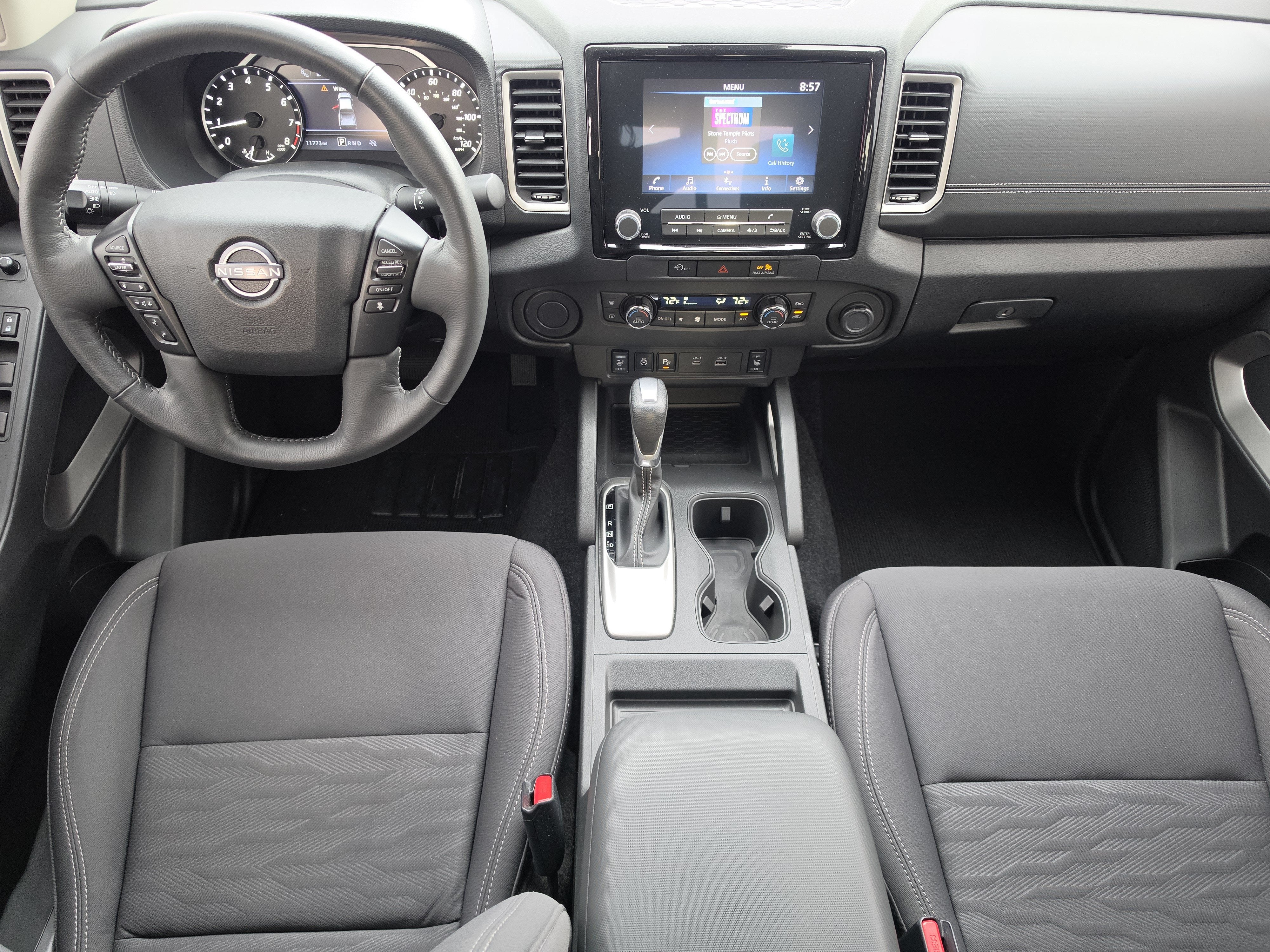 2024 Nissan Frontier SV