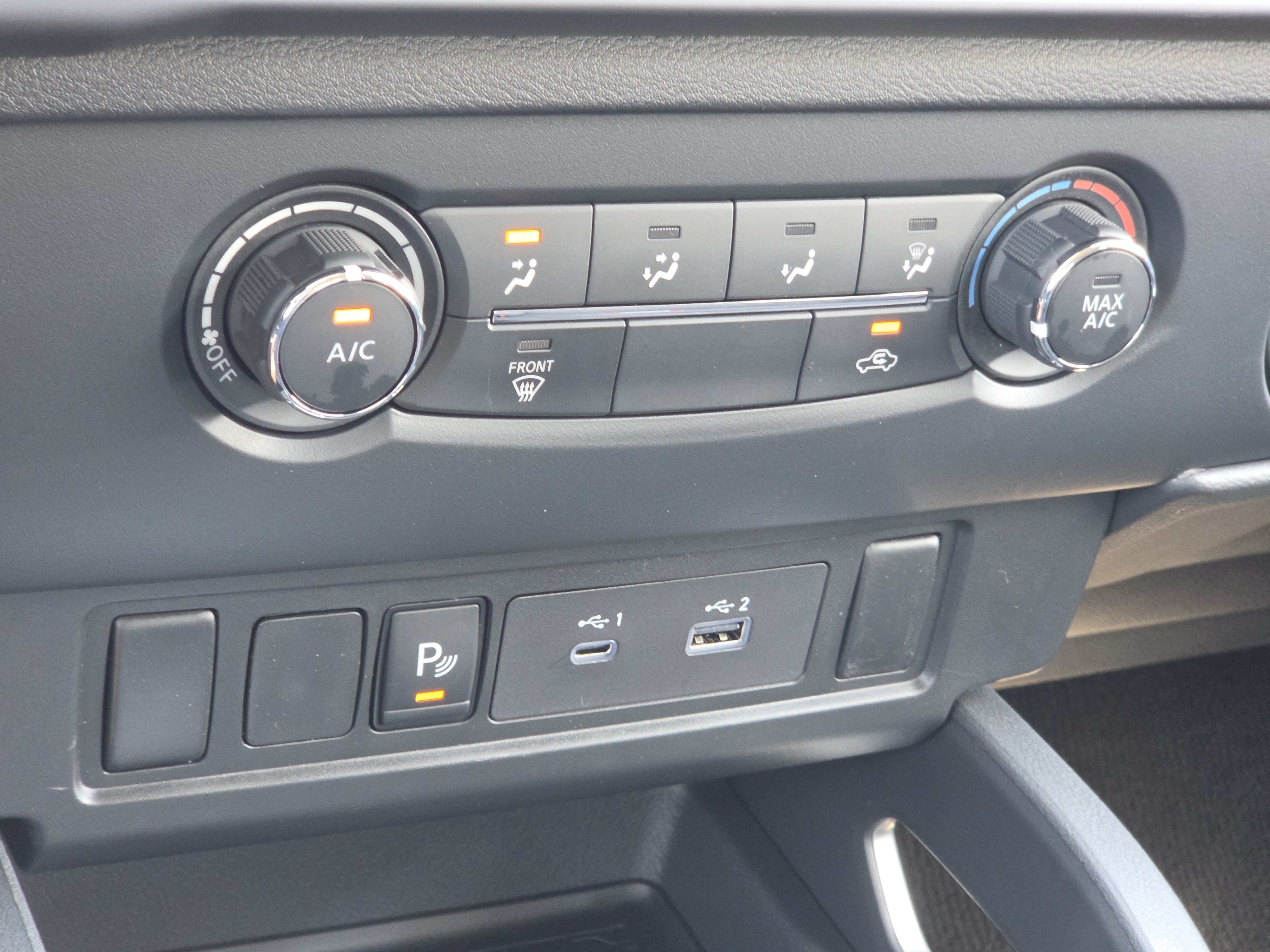 2027 Nissan Frontier SV