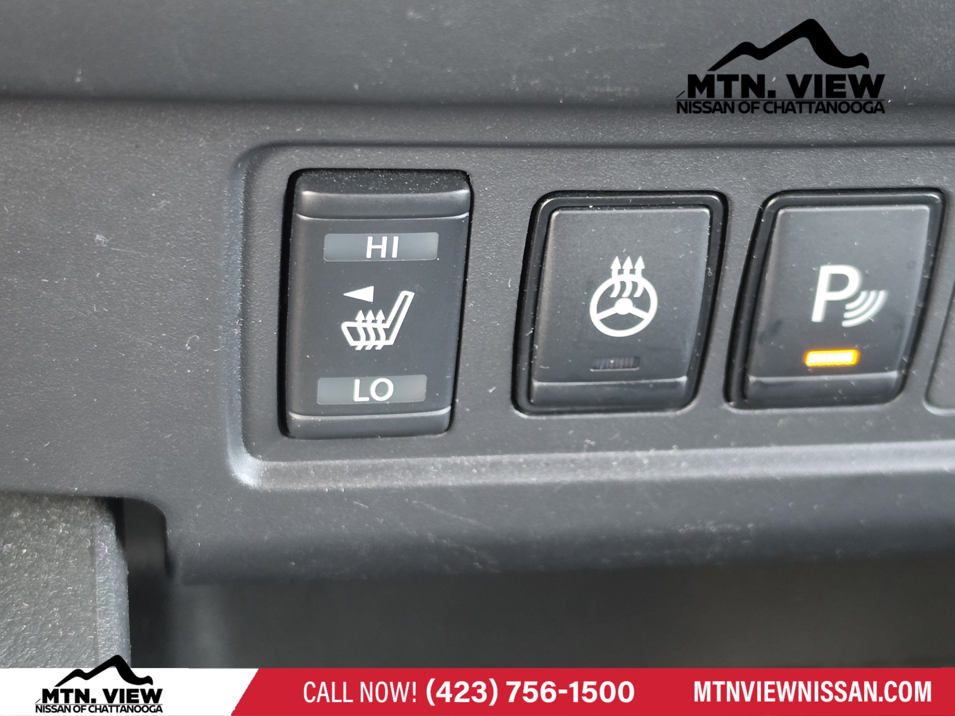 2024 Nissan Frontier SL