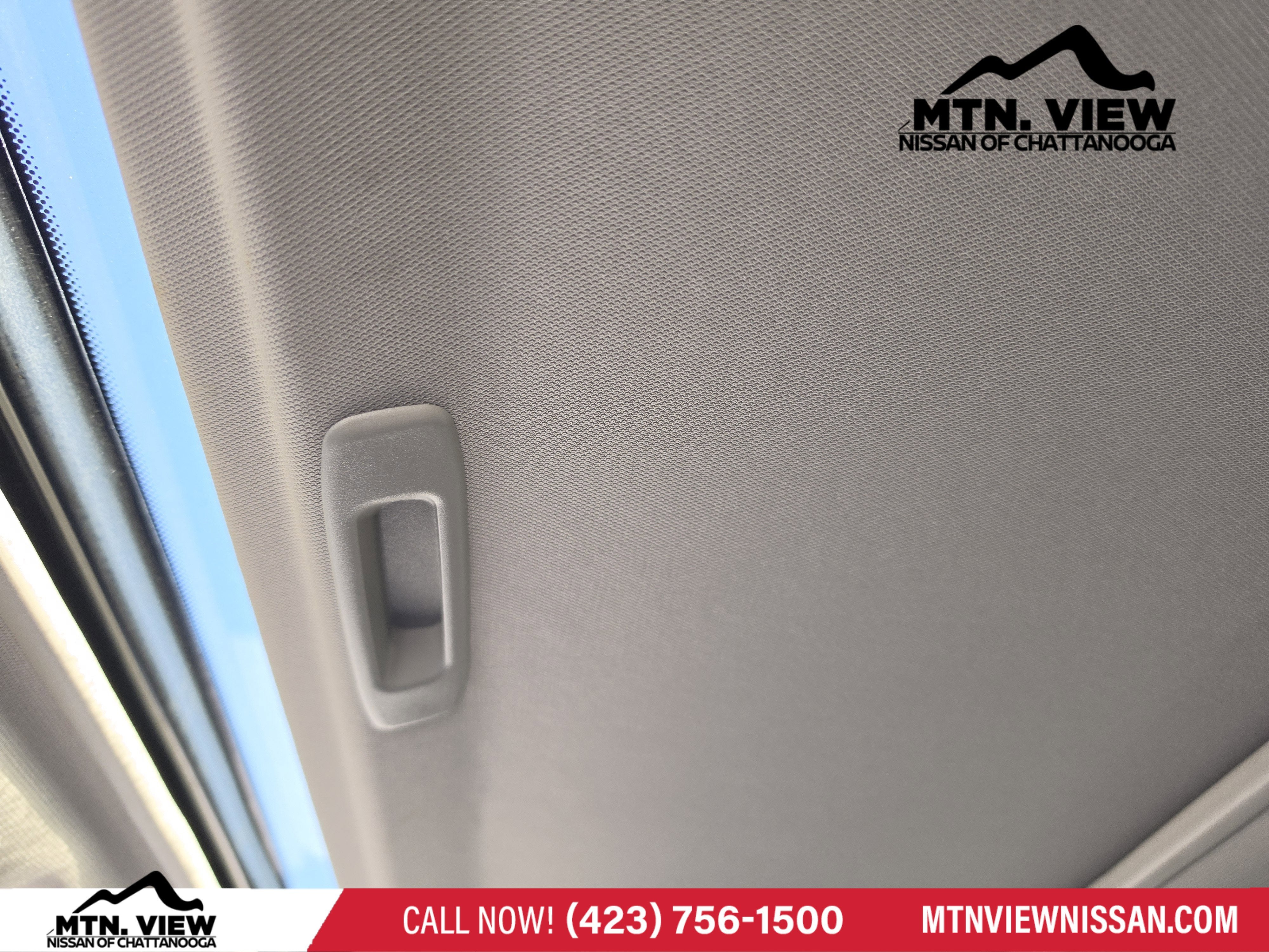 2024 Nissan Frontier SL