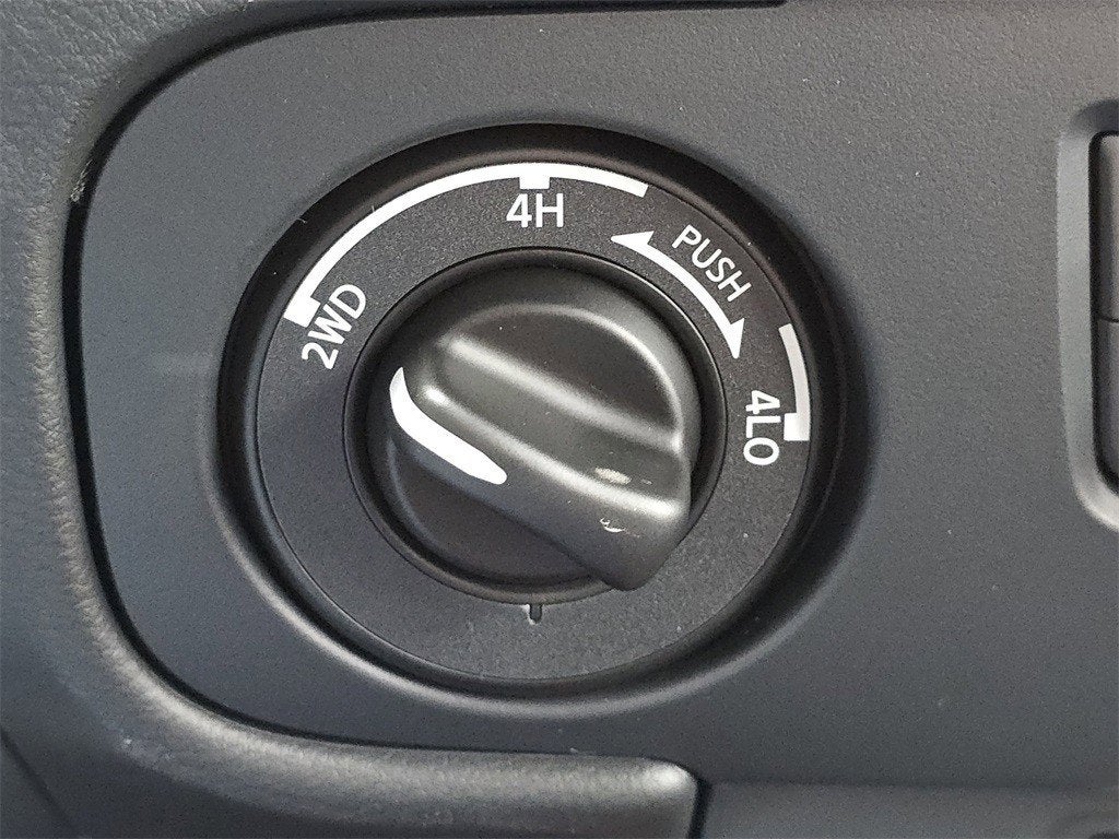 2026 Nissan Frontier PRO-4X w/R Package