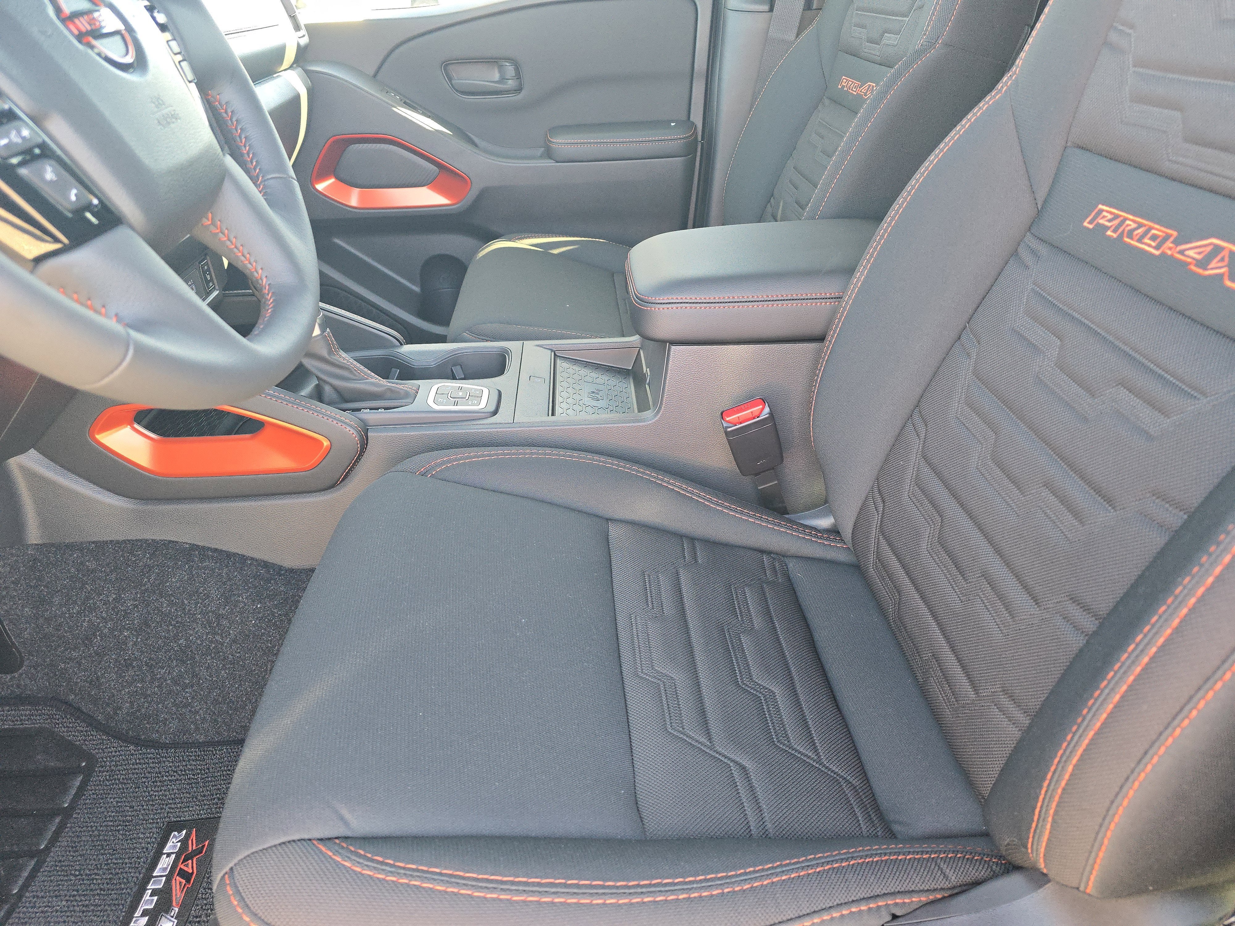 2026 Nissan Frontier PRO-4X w/R Package