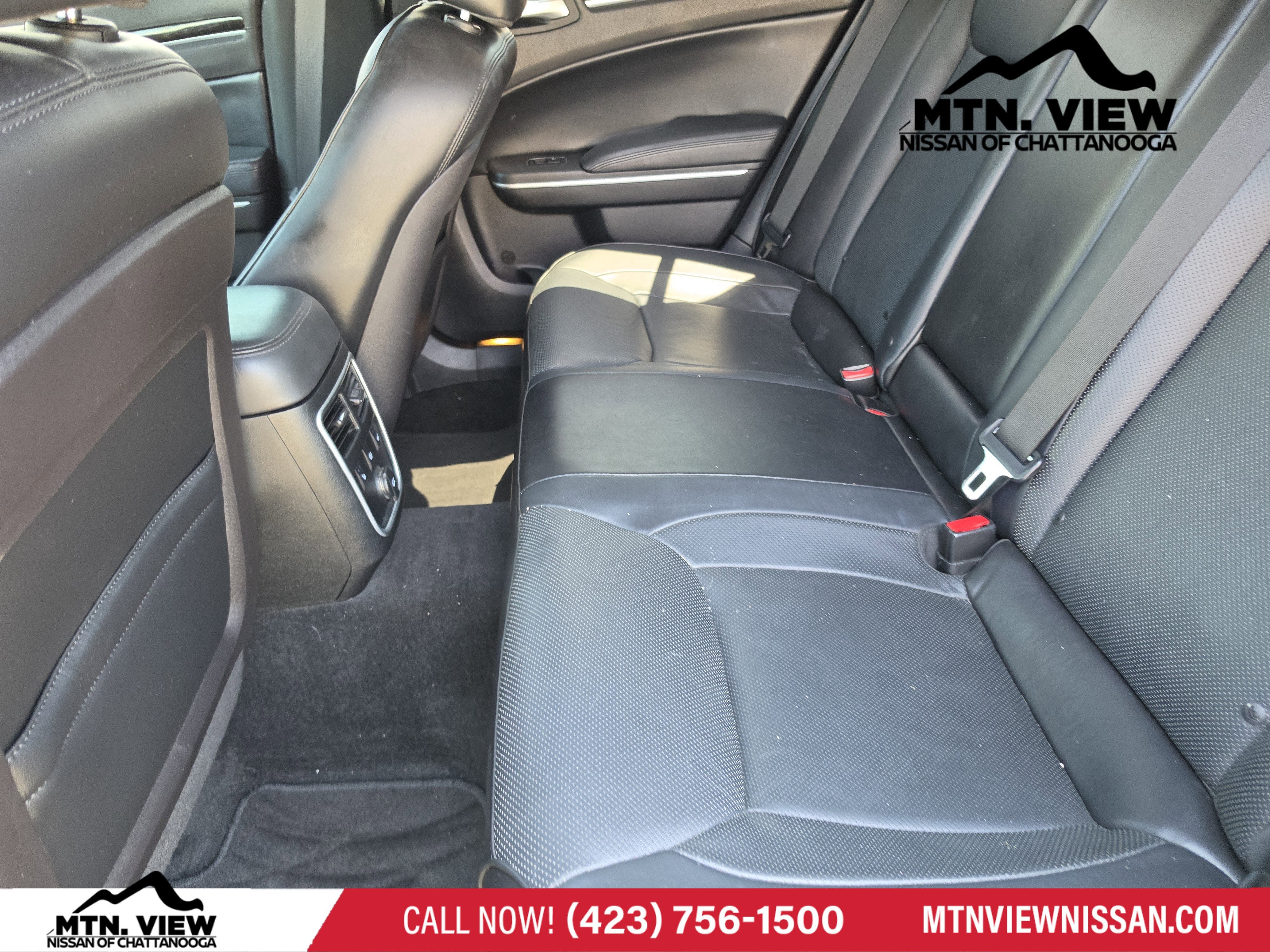 2014 Chrysler 300 300C