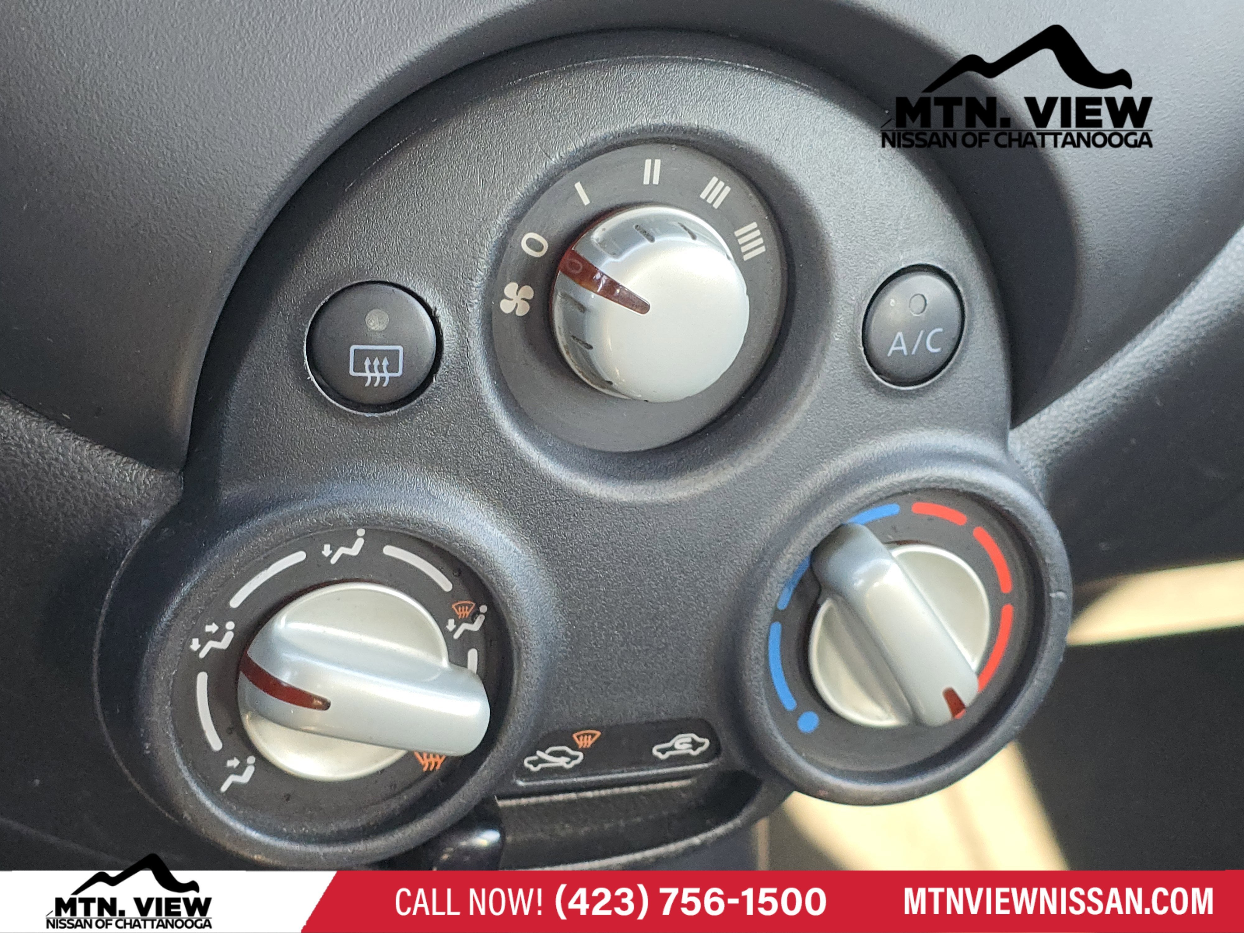 2014 Nissan Versa SV