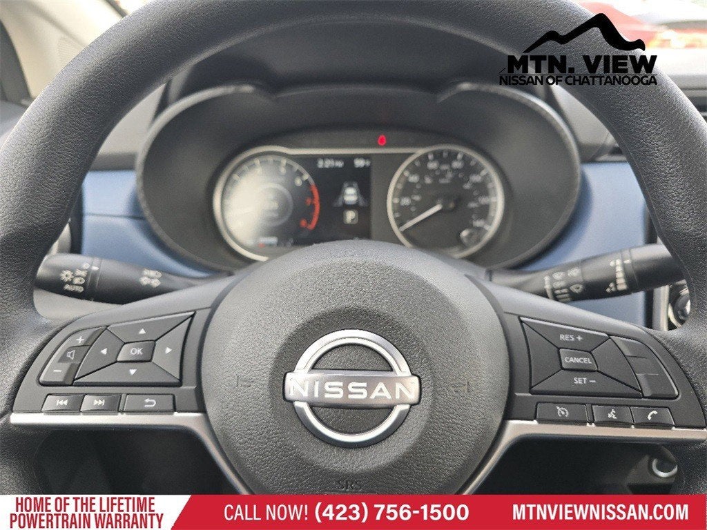 2025 Nissan Versa SV