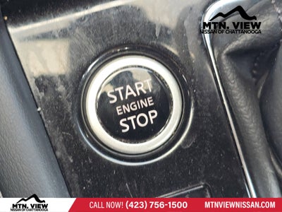 2022 Nissan Kicks SR