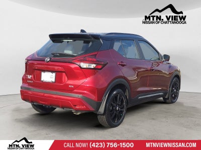 2022 Nissan Kicks SR
