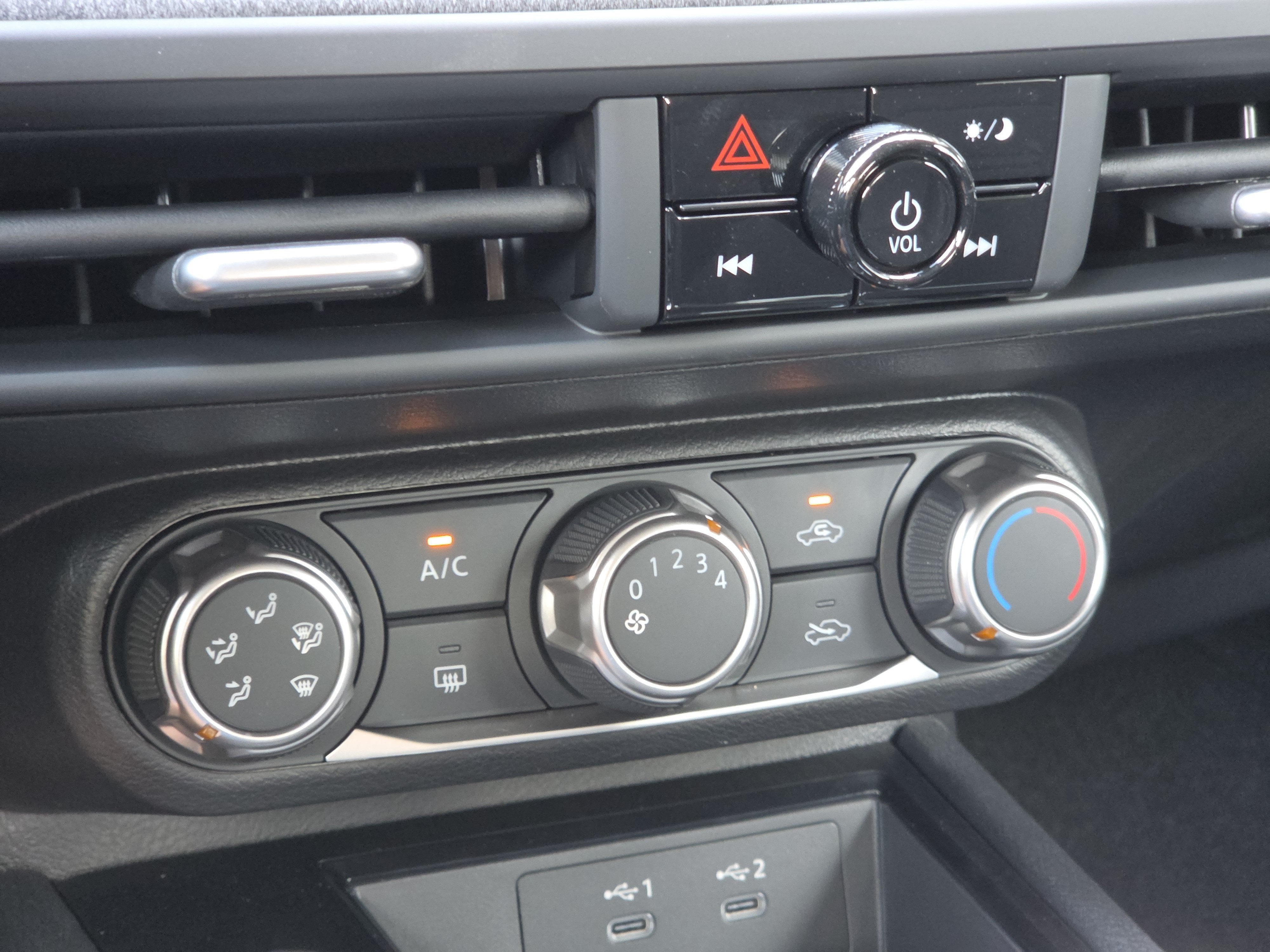 2027 Nissan Kicks S