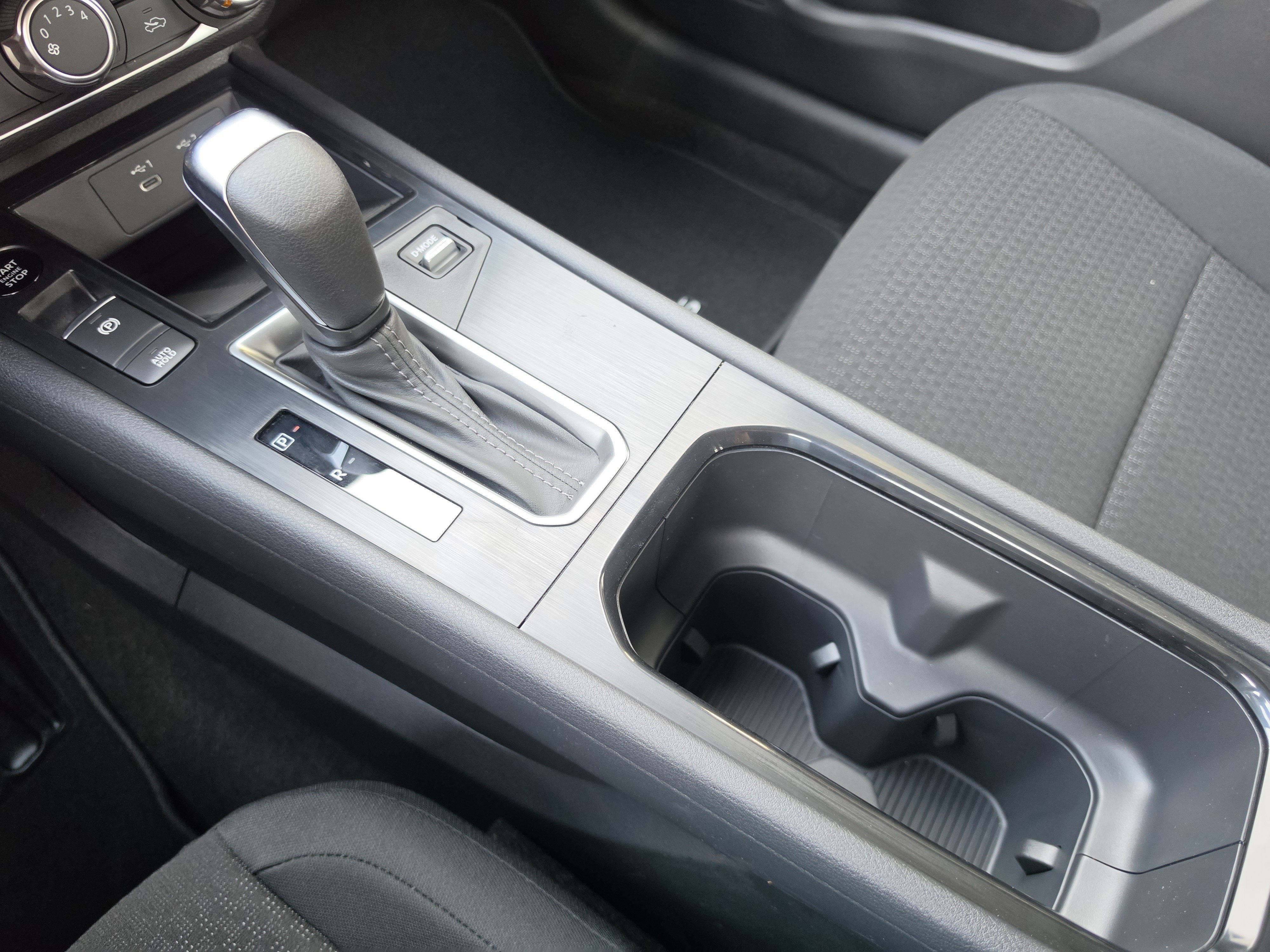 2027 Nissan Kicks S
