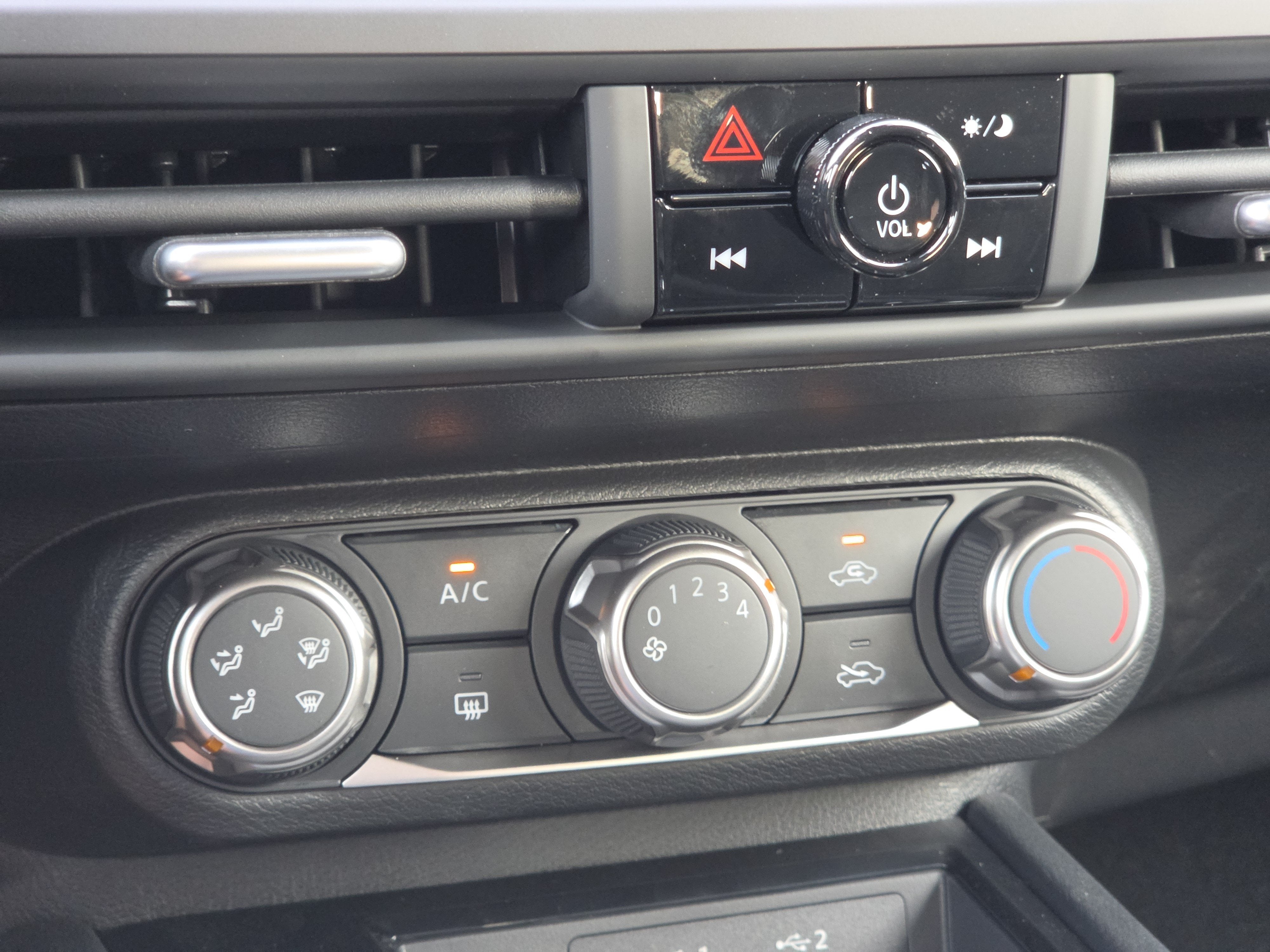 2027 Nissan Kicks S