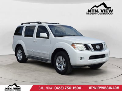 2008 Nissan Pathfinder SE