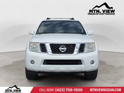 2008 Nissan Pathfinder SE